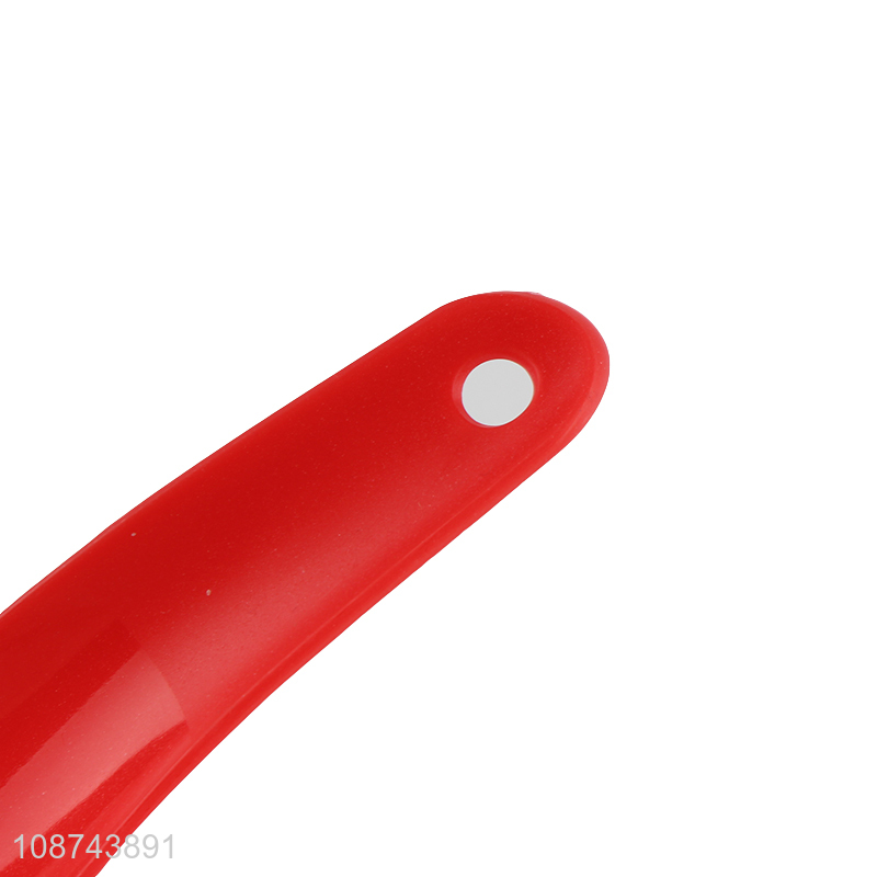 Online wholesale durable short handle plastic shoe horn shoe helper