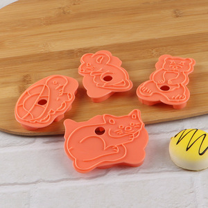 Online wholesale 4-piece animal shape plastic cookie cutters set