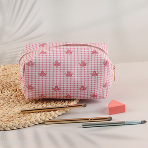 China Product Portable Makeup Organizer Cosmetic Brush Bag Toiletry Bag