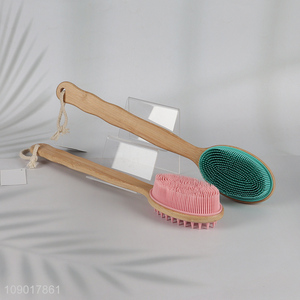 Factory supply silicone dead skin remover bath brush with bamboo handle