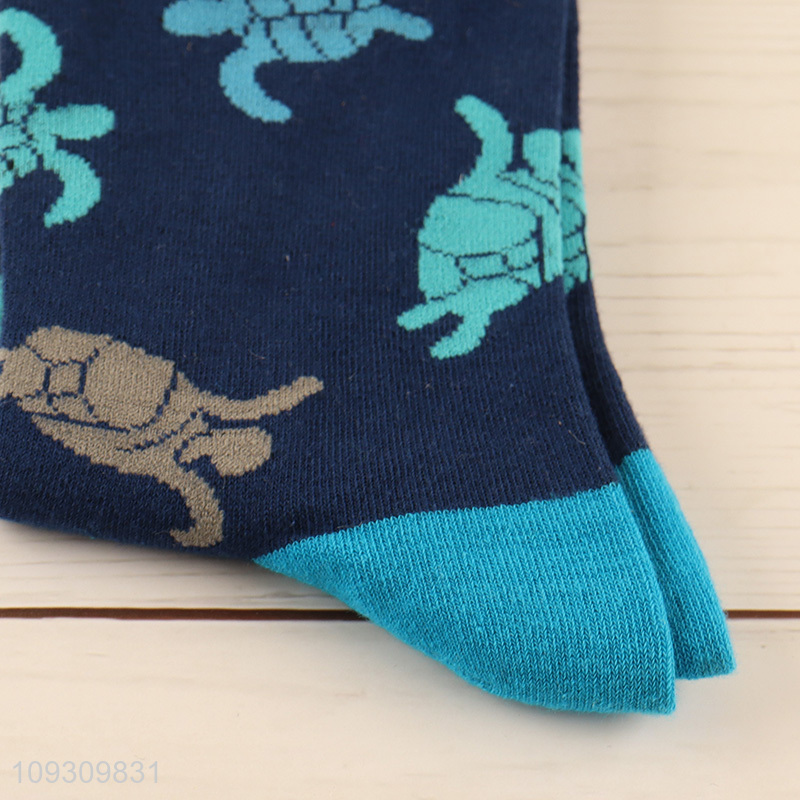 Online wholesale fashion cotton socks women crew socks