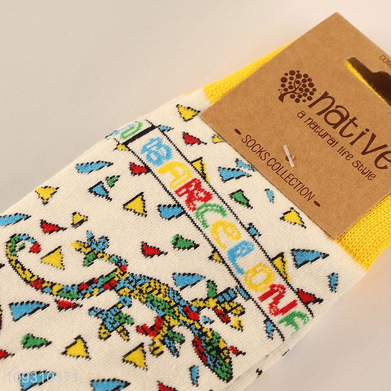 Hot items fashion cotton socks women crew socks for sale