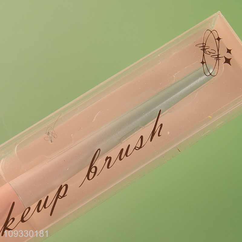 Hot selling flame-shaped blending brush