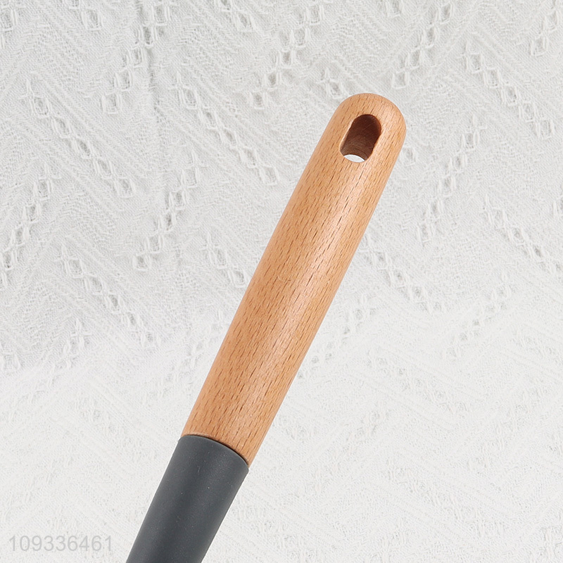 Yiwu market kitchen utensil soup ladle for sale