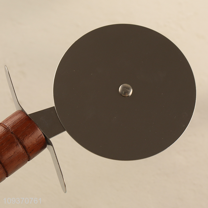 Good price wooden handle pizza wheel pizza cutter