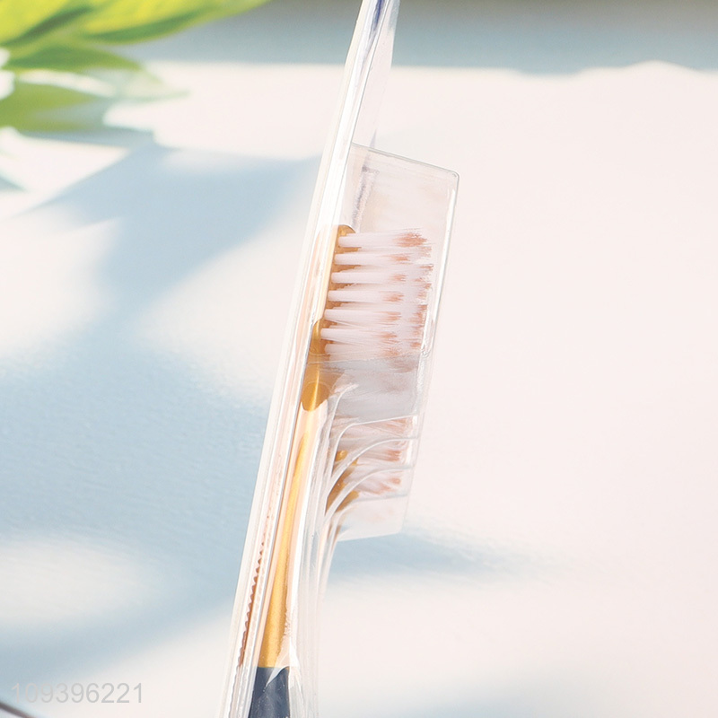 Low price soft bristles toothbrush for daily use