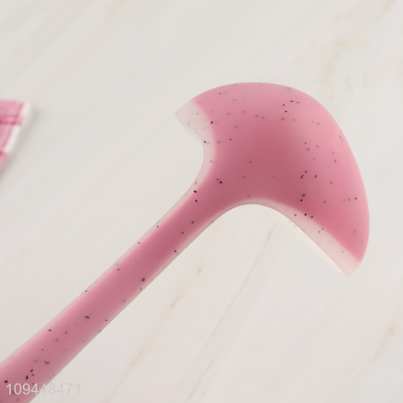 New arrival long handle silicone soup ladle for sale