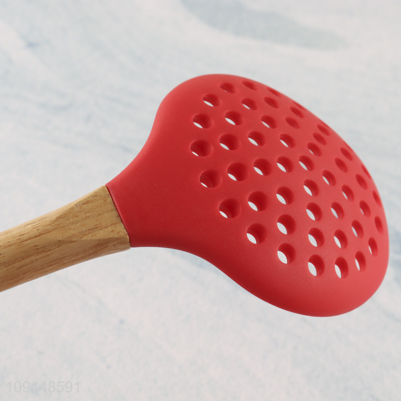 Good quality wooden handle silicone skimmer spoon for sale