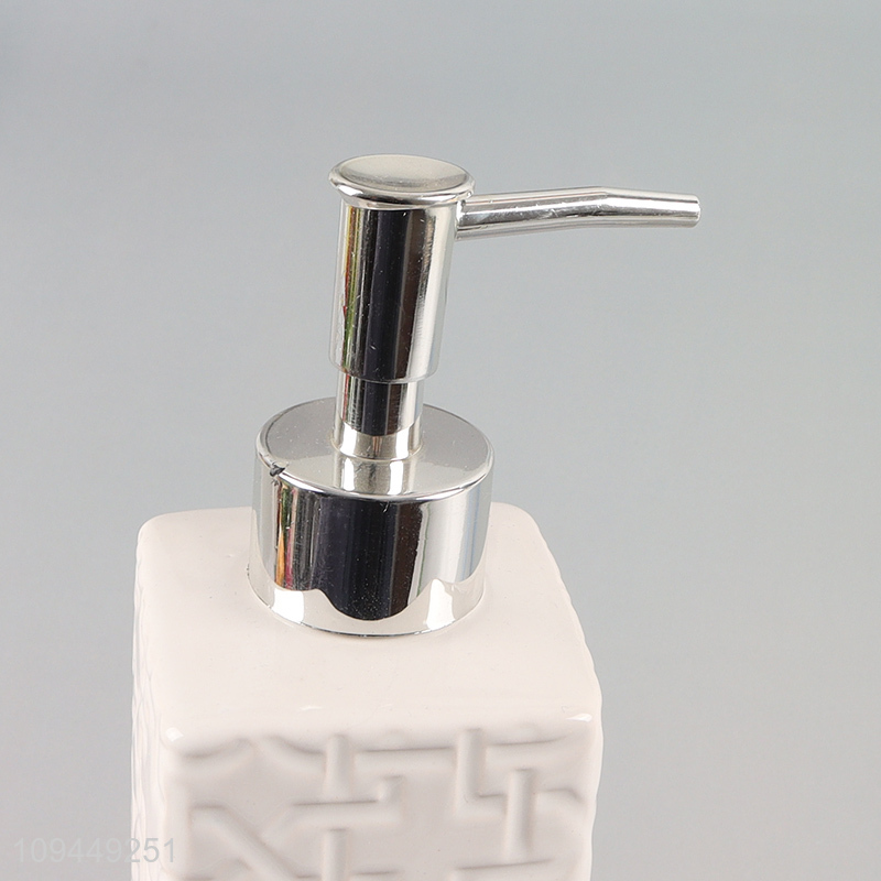 Factory price modern bathroom liquid soap dispenser
