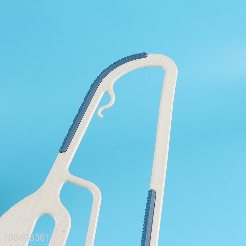 Wholesale non-slip plastic clothes hanger for household