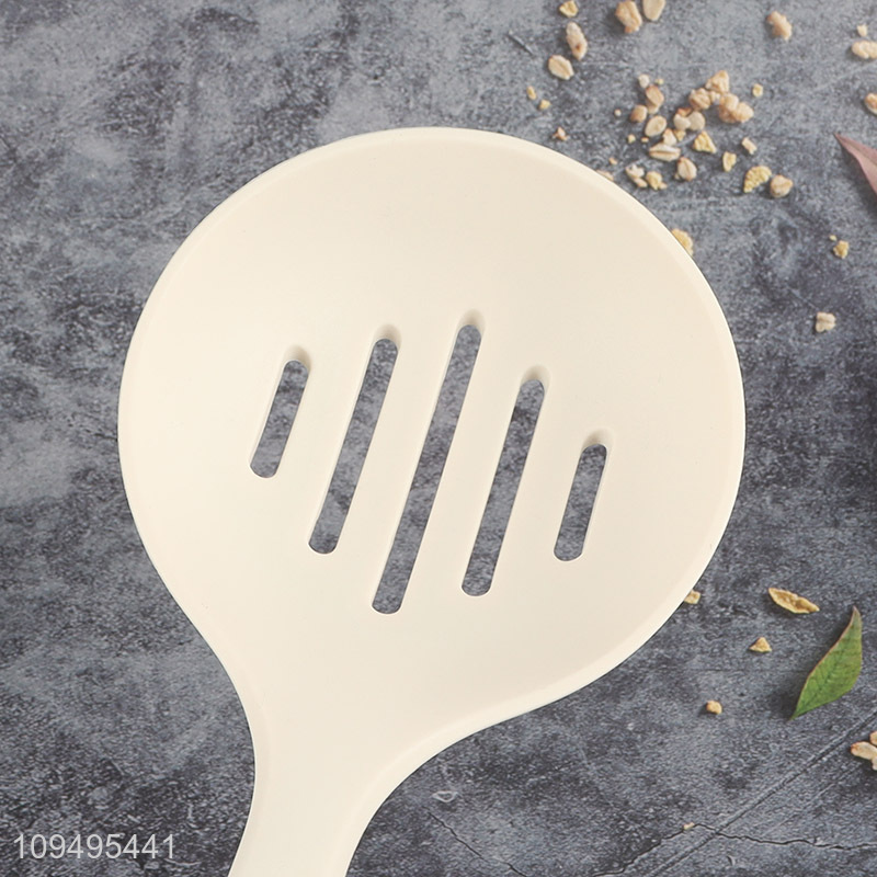 Factory supply kitchen slotted spoon with long handle