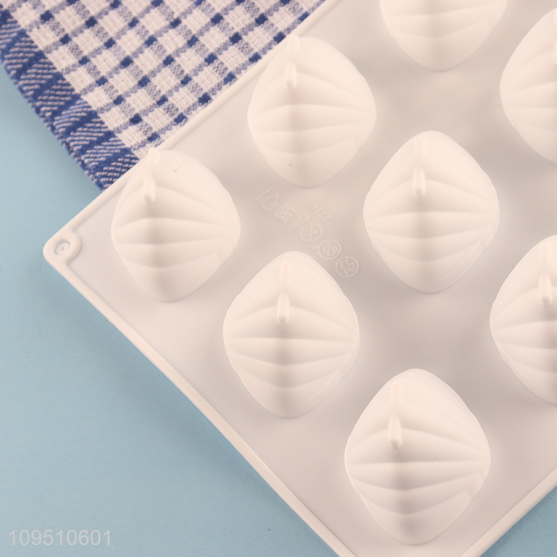 Factory supply non-stick silicone cake mold for sale